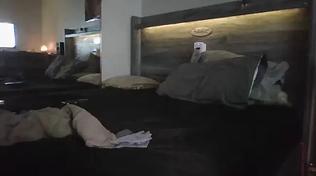 Edward LongCock online show from 01-15-25, 11:21