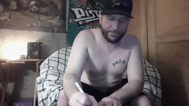 Snapshot of Edward_LongCock chatting on 06-28-26, 02:50 Edward LongCock online show from 06-28-26, 02:50