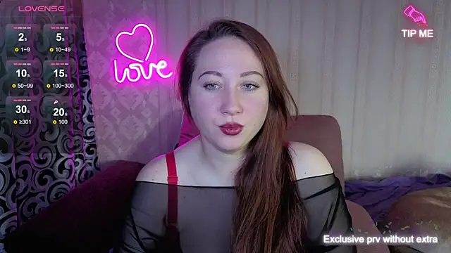 KellyCrystall online show from 10-30-25, 03:41