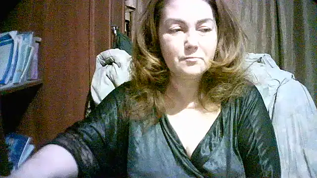 Madame-Butterfly online show from 11-13-25, 10:30