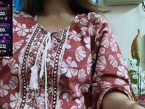 Reika 01 online show from 06-12-26, 12:42