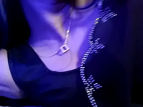 Snapshot of sexy_m23 chatting on 02-24-25, 05:09 sexy m23 online show from 02-24-25, 05:09