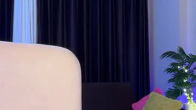 Snapshot of sexy_m23 chatting on 10-01-25, 02:28 sexy m23 online show from 10-01-25, 02:28