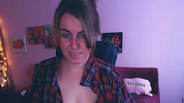 Hot Milady online show from 02-12-25, 08:06