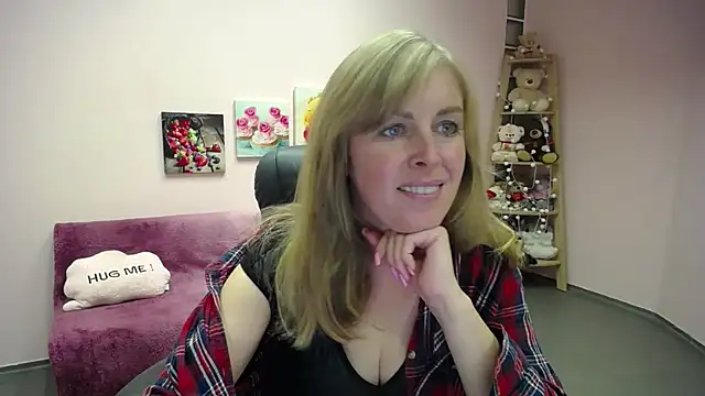 Hot Milady online show from 10-01-25, 07:47