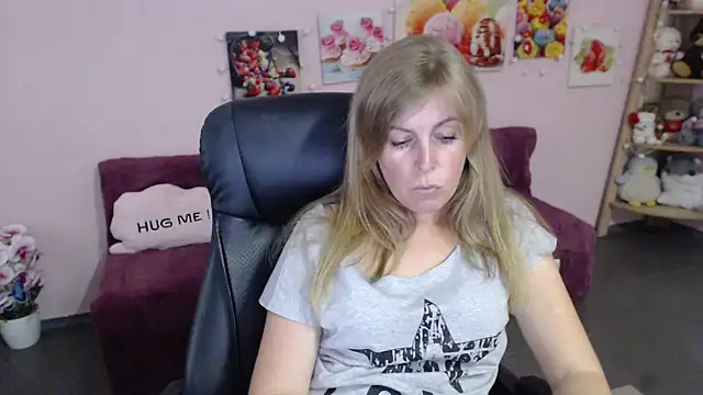 Snapshot of Hot_Milady chatting on 07-02-26, 07:36 Hot Milady online show from 07-02-26, 07:36