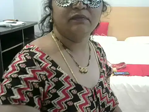 Snapshot of Naughty_Nityaa chatting on 01-07-25, 02:08 Naughty Nityaa online show from 01-07-25, 02:08