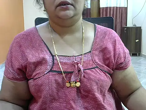 Snapshot of Naughty_Nityaa chatting on 02-10-25, 06:24 Naughty Nityaa online show from 02-10-25, 06:24