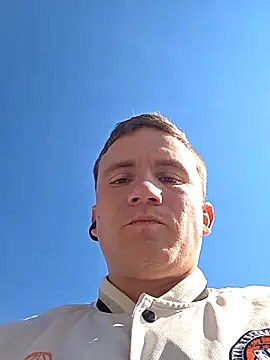 monitobuenchorro online show from 09-16-25, 04:52