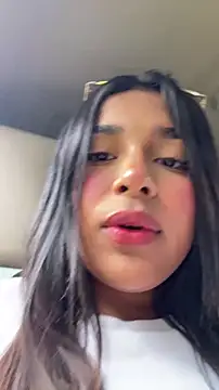 Snapshot of Mariangel_11 chatting on 04-29-26, 05:30 Mariangel 11 online show from 04-29-26, 05:30