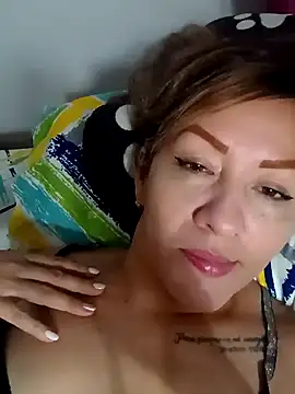 Snapshot of Divahank chatting on 12-03-24, 10:50 Divahank online show from 12-03-24, 10:50