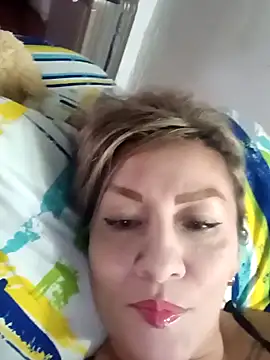 Snapshot of Divahank chatting on 01-21-25, 12:50 Divahank online show from 01-21-25, 12:50