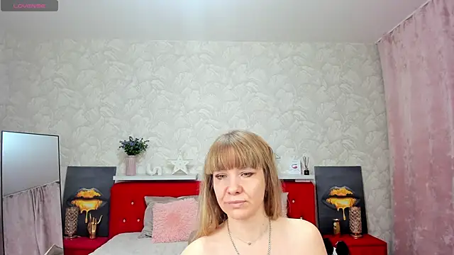 Snapshot of KattyPeachX chatting on 01-09-26, 01:19 KattyPeachX online show from 01-09-26, 01:19