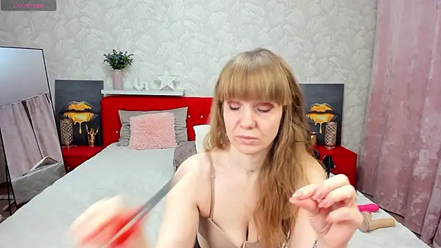 Snapshot of KattyPeachX chatting on 02-25-26, 01:37 KattyPeachX online show from 02-25-26, 01:37