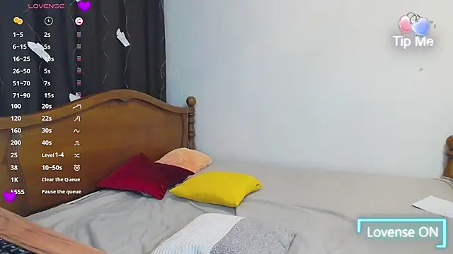 Lillianhot68 online show from 01-31-25, 11:56