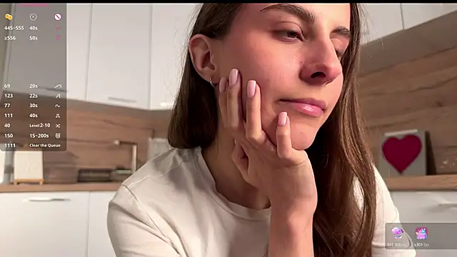 HellPeach online show from 10-15-25, 08:53