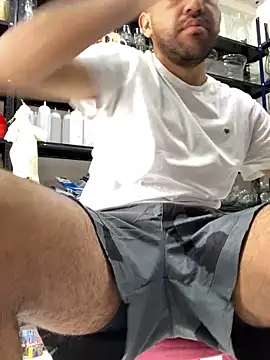 JuanZapata33 online show from 01-08-25, 05:15