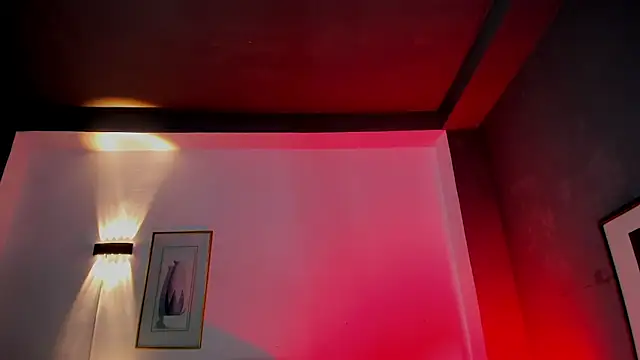 Travistanner 28 online show from 12-14-25, 04:34