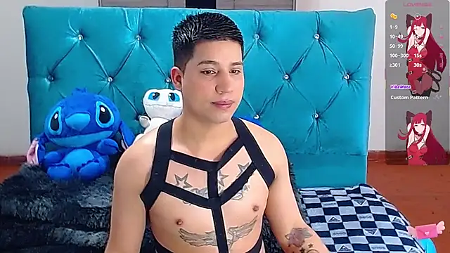 Snapshot of Randy_horny chatting on 10-09-25, 06:39 Randy horny online show from 10-09-25, 06:39