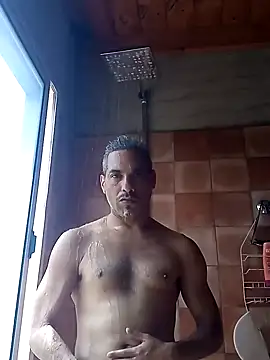 Snapshot of Boy-Bug chatting on 01-01-25, 03:03 Boy-Bug online show from 01-01-25, 03:03