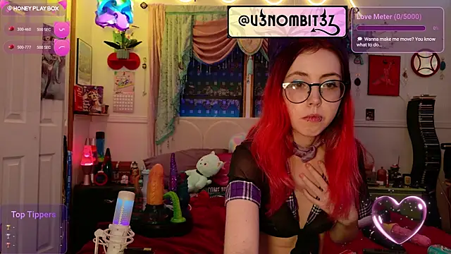 Snapshot of v3n0mb1t3z chatting on 06-25-26, 02:11 v3n0mb1t3z online show from 06-25-26, 02:11