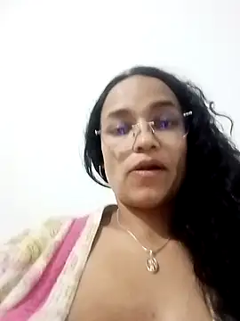 Snapshot of luna_hell chatting on 11-20-25, 11:48 luna hell online show from 11-20-25, 11:48