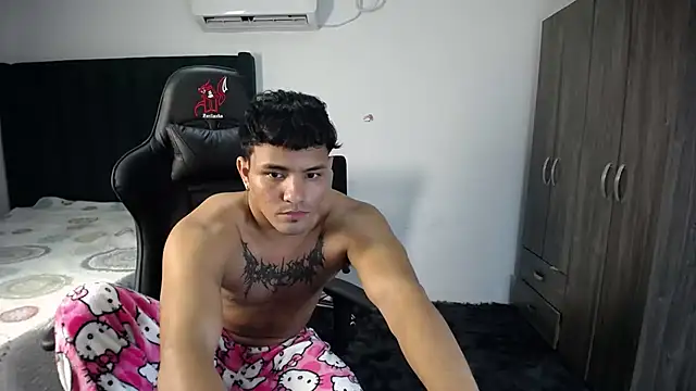 Snapshot of man_dur07 chatting on 01-22-25, 01:20 man dur07 online show from 01-22-25, 01:20