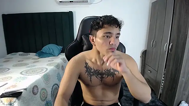 Snapshot of man_dur07 chatting on 02-16-25, 08:55 man dur07 online show from 02-16-25, 08:55