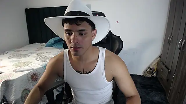 Snapshot of man_dur07 chatting on 03-01-25, 10:53 man dur07 online show from 03-01-25, 10:53