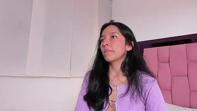 Snapshot of Valery_wang chatting on 12-05-24, 07:06 Valery wang online show from 12-05-24, 07:06