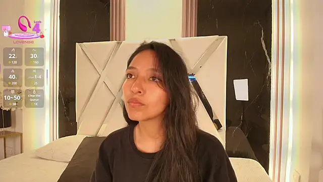 Snapshot of Valery_wang chatting on 02-25-25, 12:24 Valery wang online show from 02-25-25, 12:24