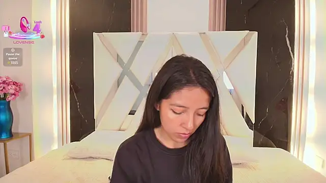 Snapshot of Valery_wang chatting on 03-05-25, 11:38 Valery wang online show from 03-05-25, 11:38