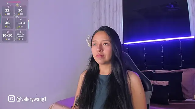 Snapshot of Valery_wang chatting on 09-25-25, 12:20 Valery wang online show from 09-25-25, 12:20