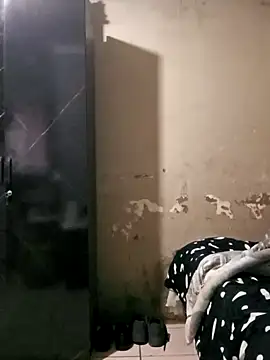 Snapshot of BIGBLACKCOOCK24- chatting on 03-22-25, 06:54 BIGBLACKCOOCK24- online show from 03-22-25, 06:54