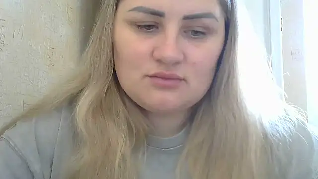 Snapshot of Honeydew-Waves chatting on 04-27-26, 06:33 Honeydew-Waves online show from 04-27-26, 06:33