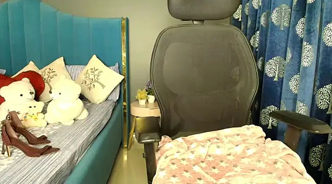 CUTE princess 143 online show from 02-06-25, 02:48