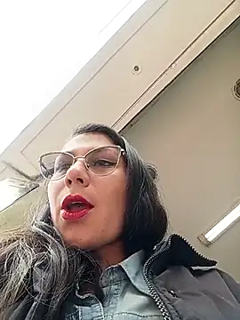Snapshot of VALERY-03_ chatting on 04-17-26, 02:42 VALERY-03 online show from 04-17-26, 02:42