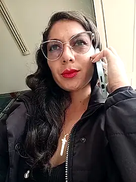Snapshot of VALERY-03_ chatting on 05-13-26, 05:10 VALERY-03 online show from 05-13-26, 05:10