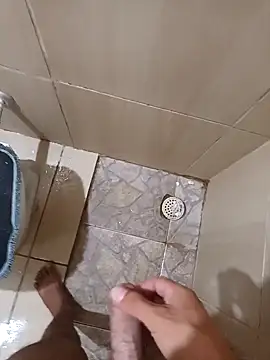 Snapshot of 1995eduardo chatting on 03-12-25, 07:28 1995eduardo online show from 03-12-25, 07:28