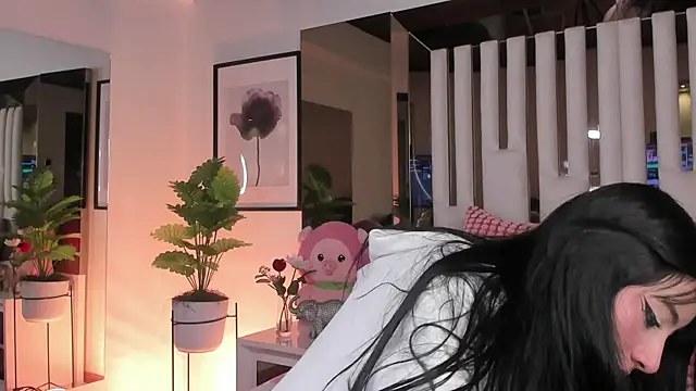 Kitty Eliffe online show from 10-25-25, 10:37