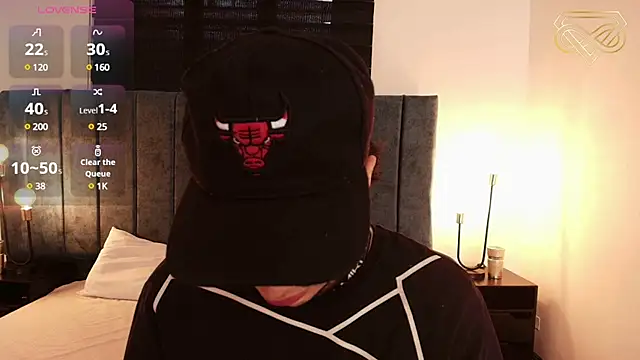 Amadeo Wild online show from 01-27-25, 03:18