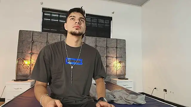 Amadeo Wild online show from 03-07-25, 12:34