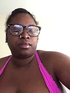 Snapshot of cocodreamxoxo chatting on 12-16-24, 03:22 cocodreamxoxo online show from 12-16-24, 03:22