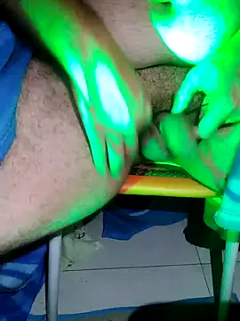 Leocesar37 online show from 04-08-26, 05:07