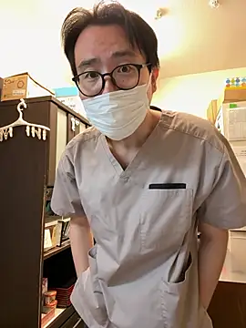 shigeki-113 online show from 10-09-25, 10:02