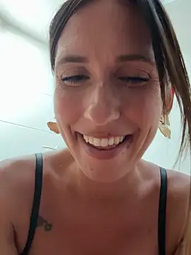 Snapshot of lola_tentatiion chatting on 07-16-26, 07:42 lola tentatiion online show from 07-16-26, 07:42