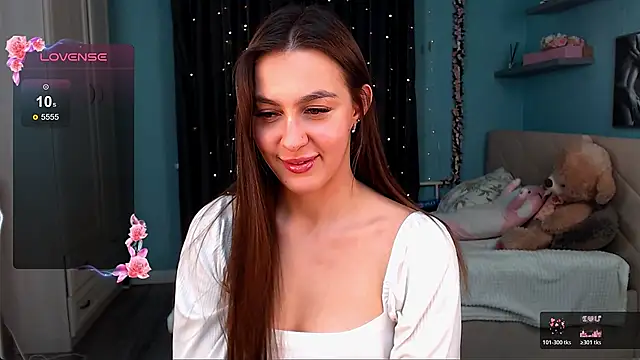 Snapshot of Doll_Jasmine_ chatting on 10-28-25, 09:17 Doll Jasmine online show from 10-28-25, 09:17