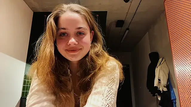 Celeste Glow online show from 12-03-24, 08:28