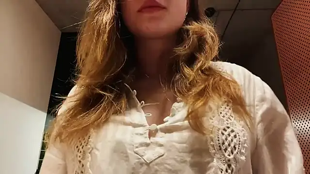 Celeste Glow online show from 12-03-24, 11:35