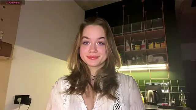 Celeste Glow online show from 02-18-25, 09:20